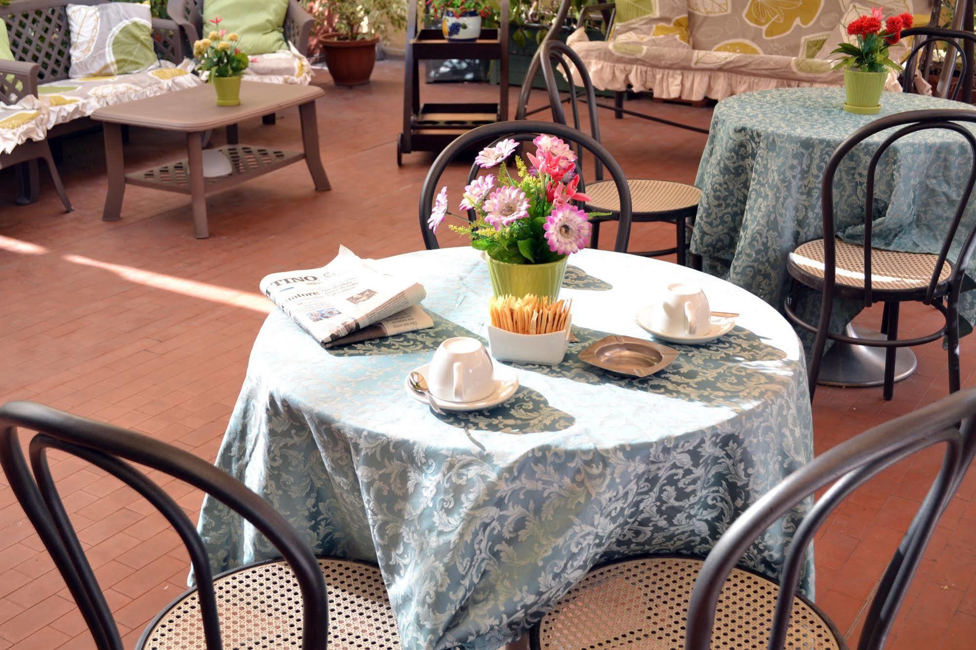 Cesare Augusto Hotel Napoli Bagian luar foto